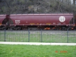 BNSF 450122 Covered Hopper EB